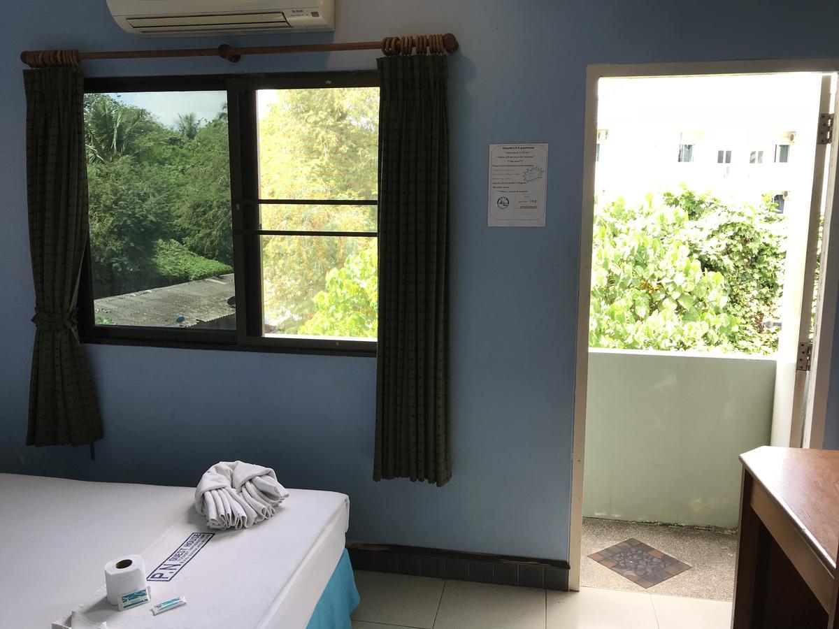 P.N. Guesthouse Krabi town الغرفة الصورة